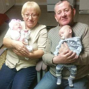 Meet your Posher, Astrit-bukuri